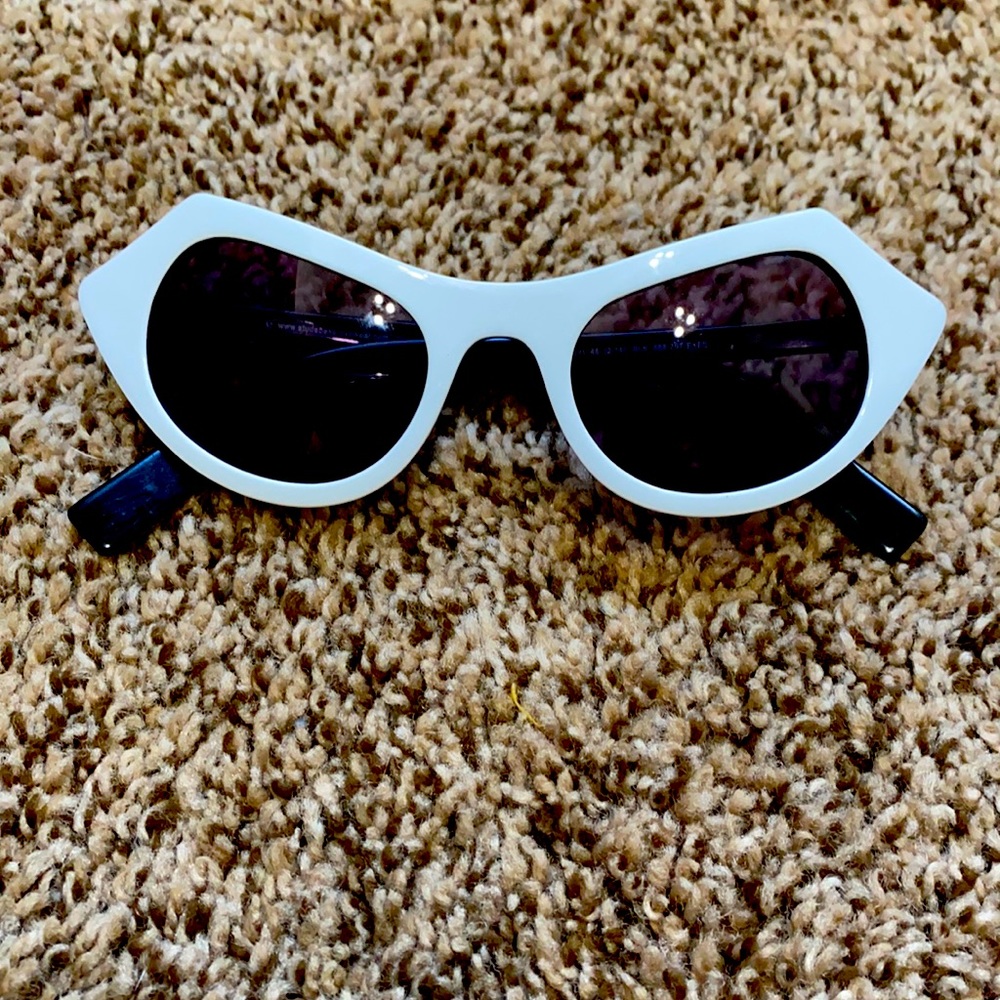 Adorable retro sunglasses